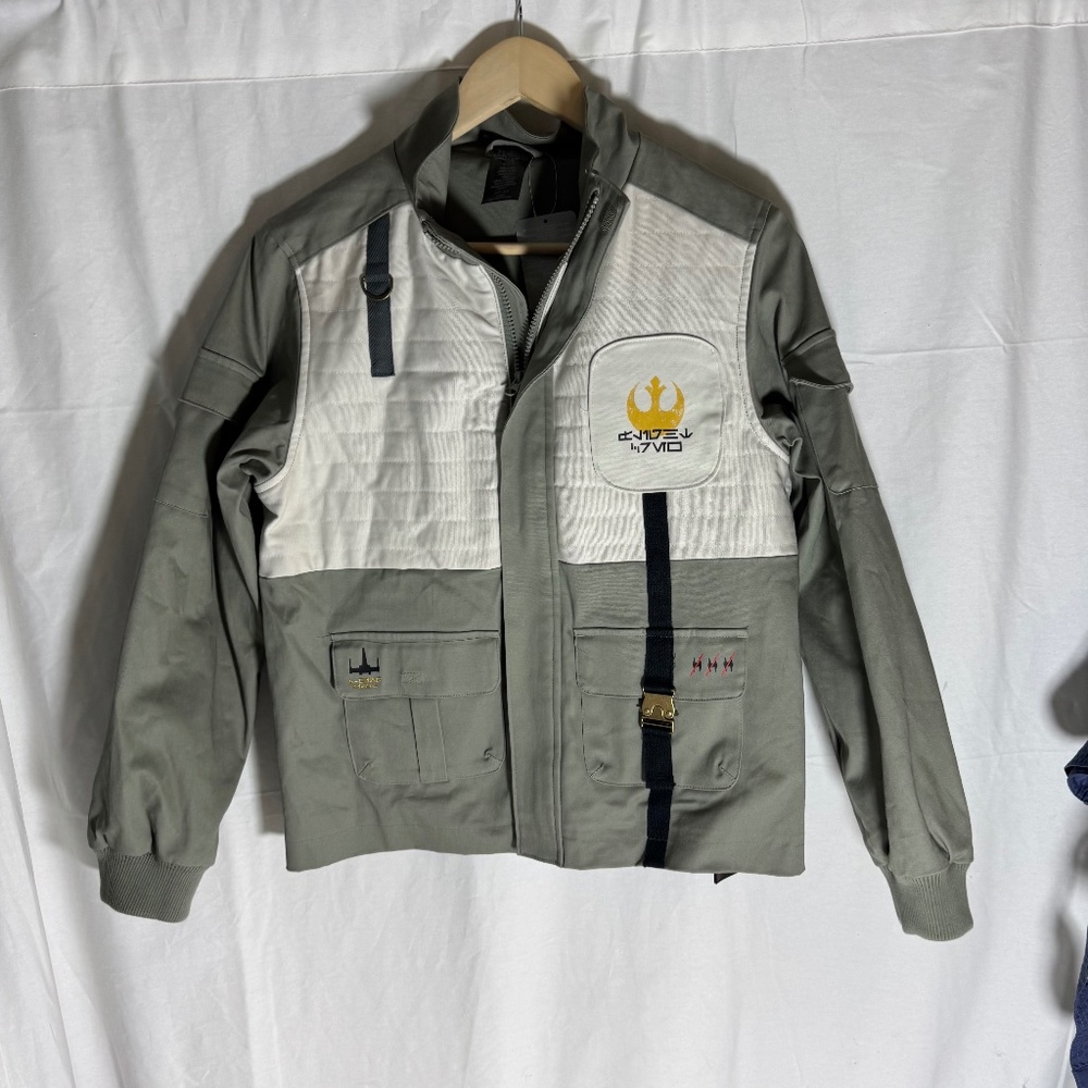 Disney Star‎ Wars NWT Galaxy Edge  Resistance Flight Jacket Sz XL